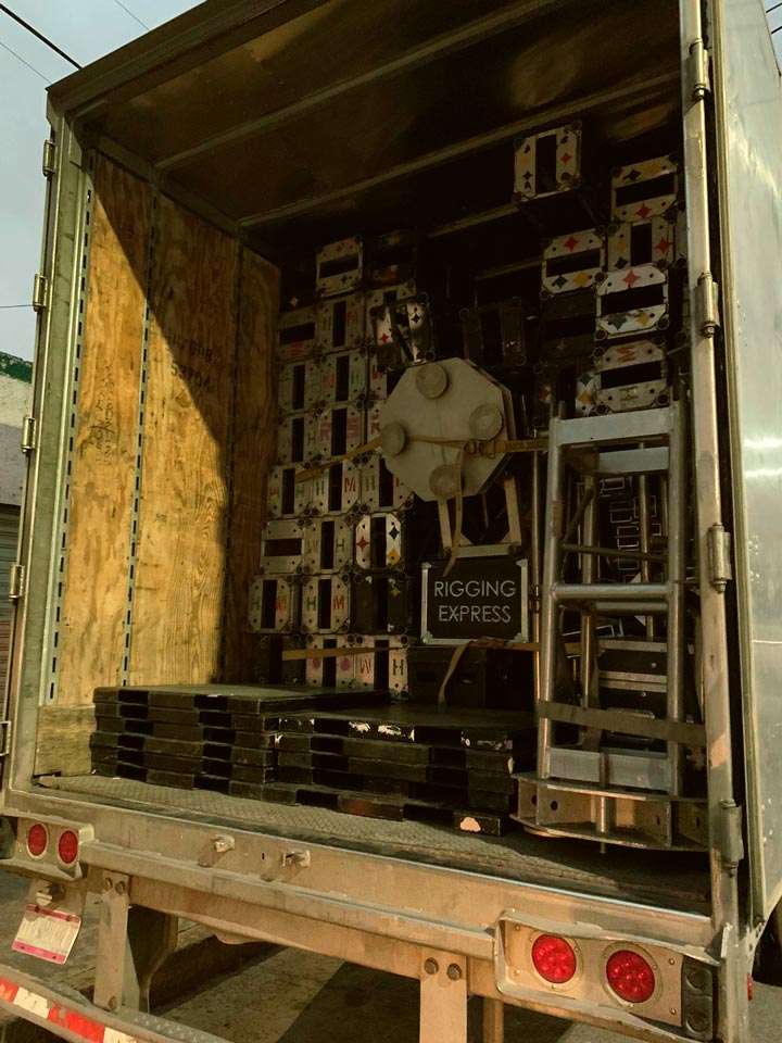 Traslado de Escenografías y equipo para eventos y conciertos